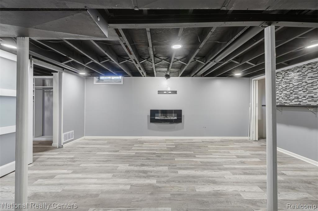 16021 Dugan Street, Roseville, MI 48066 — Photo 20