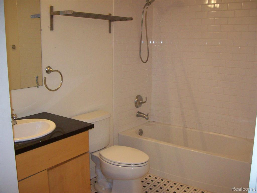 5766 TRUMBULL Street, 23, Detroit, MI 48208 — Photo 10
