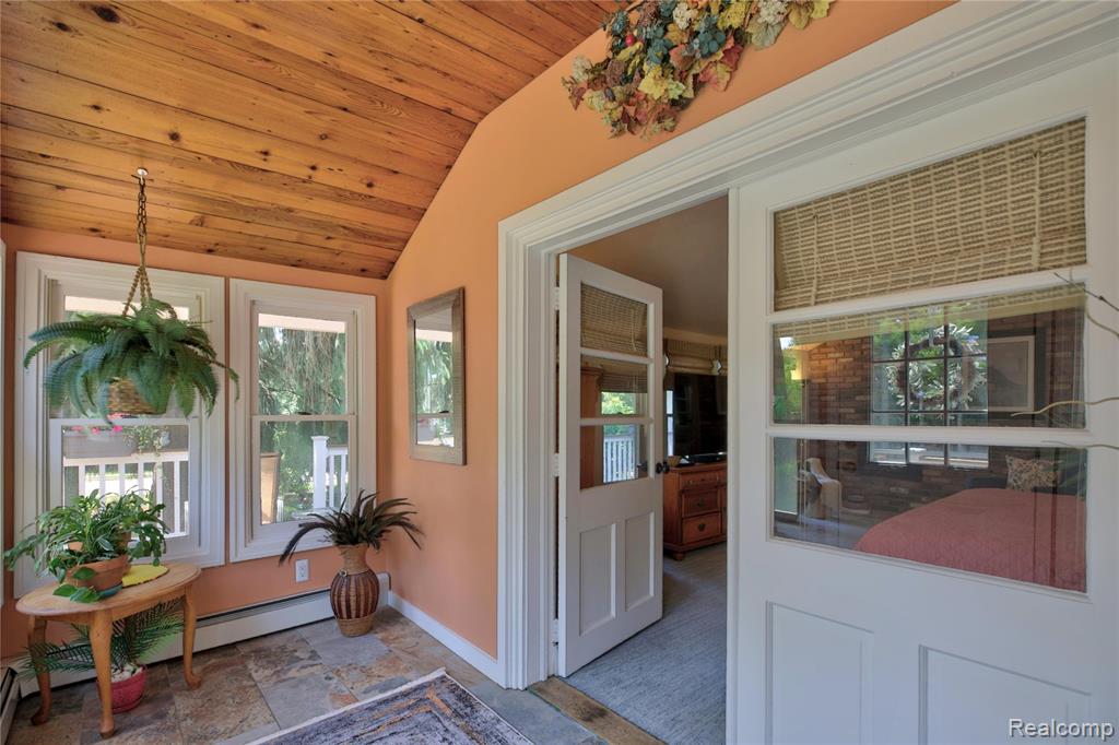 75 W Burdick Street, Oxford, MI 48371 — Photo 15