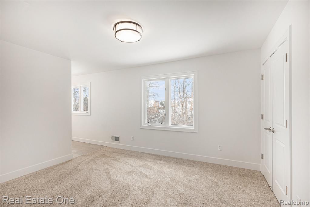 2423 BUCKTHORN Drive, Shelby, MI 48316 — Photo 30