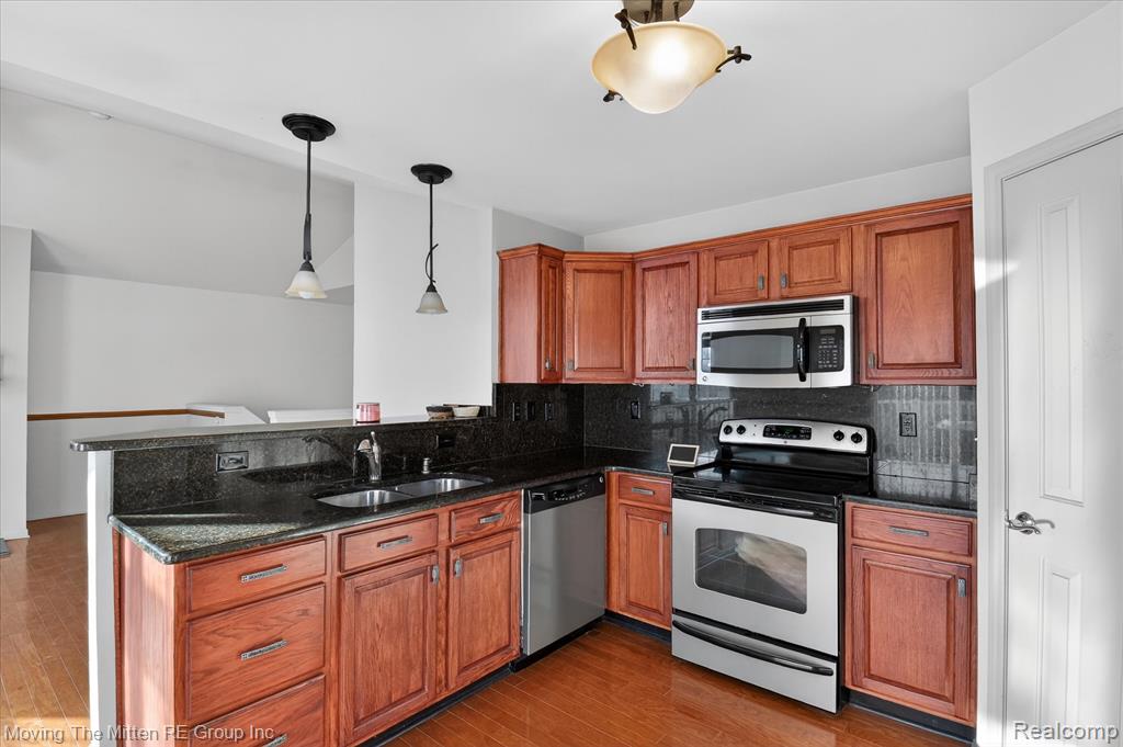 4148 Elizabeth Avenue, Canton, MI 48188 — Photo 12