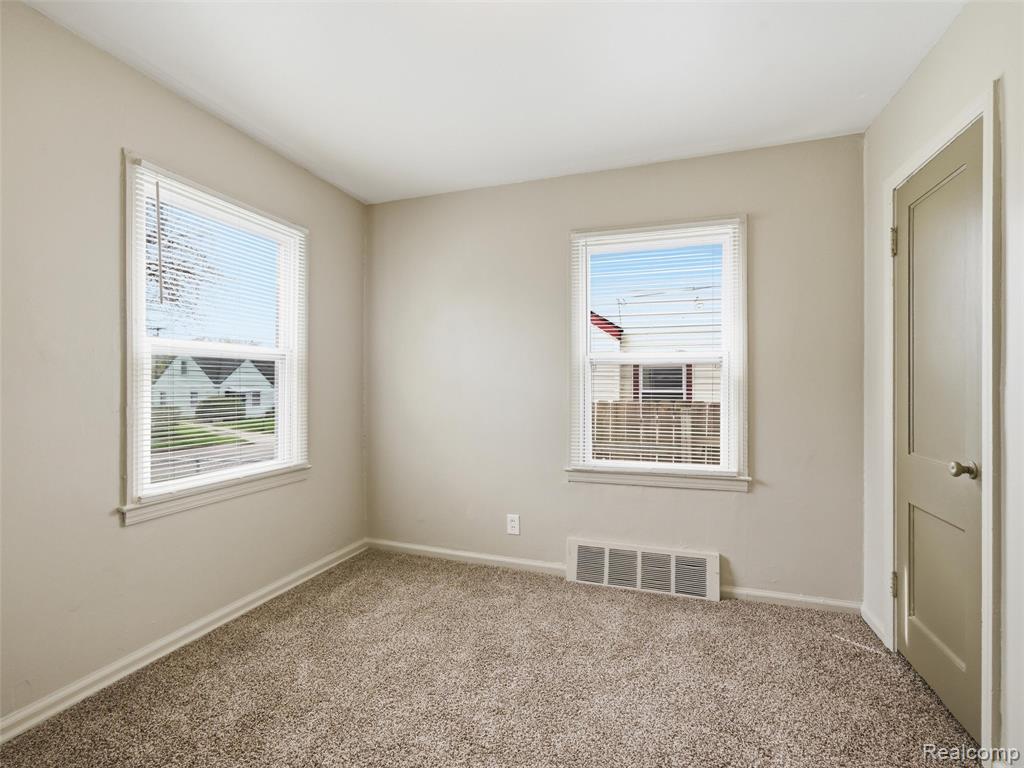 196 Luther Avenue, Pontiac, MI 48341 — Photo 6