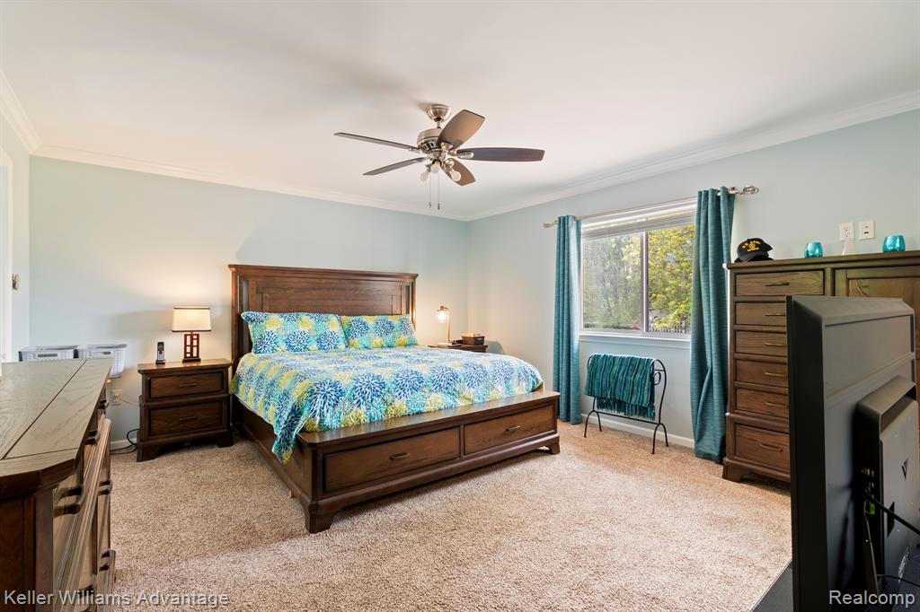 8079 THORNHILL Drive, Ypsilanti, MI 48197 — Photo 31