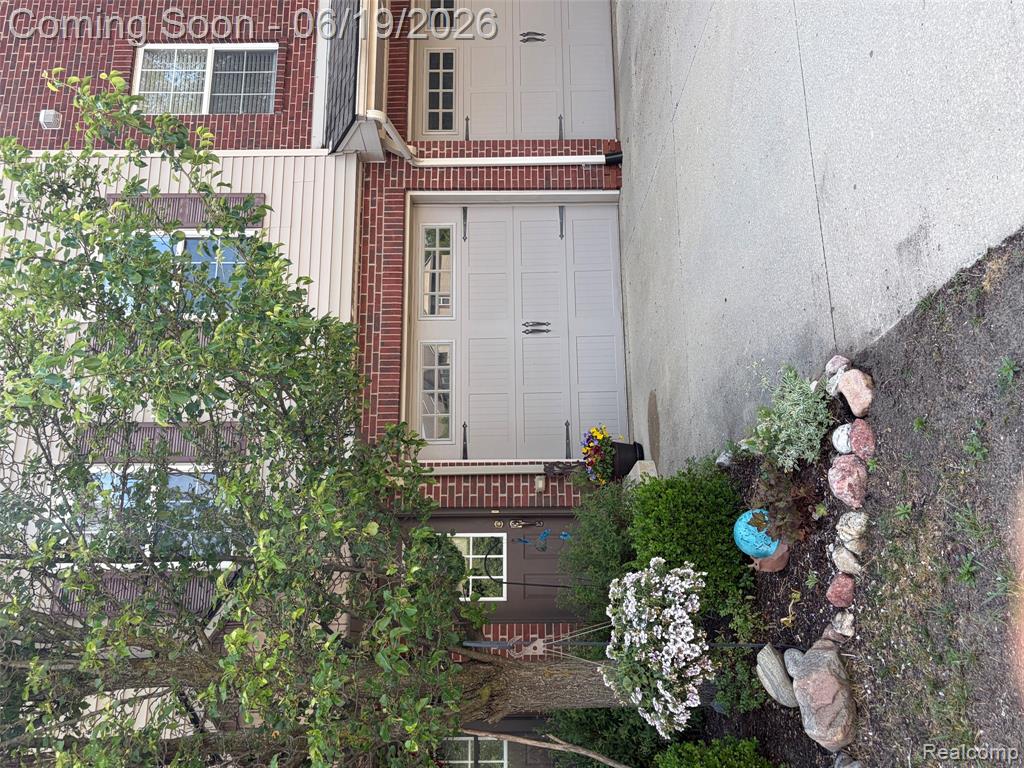 1604 Pinecroft Lane, Howell, MI 48855 — Photo 2