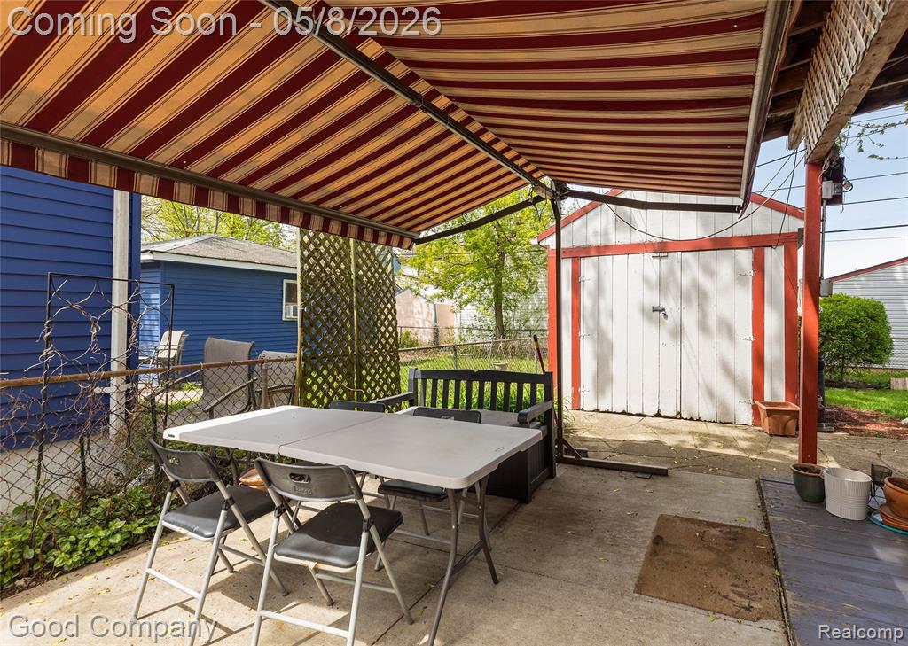 559 E Harry Avenue, Hazel Park, MI 48030 — Photo 27