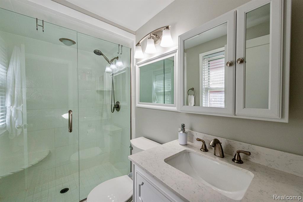 895 S GLENHURST Drive, Birmingham, MI 48009 — Photo 29