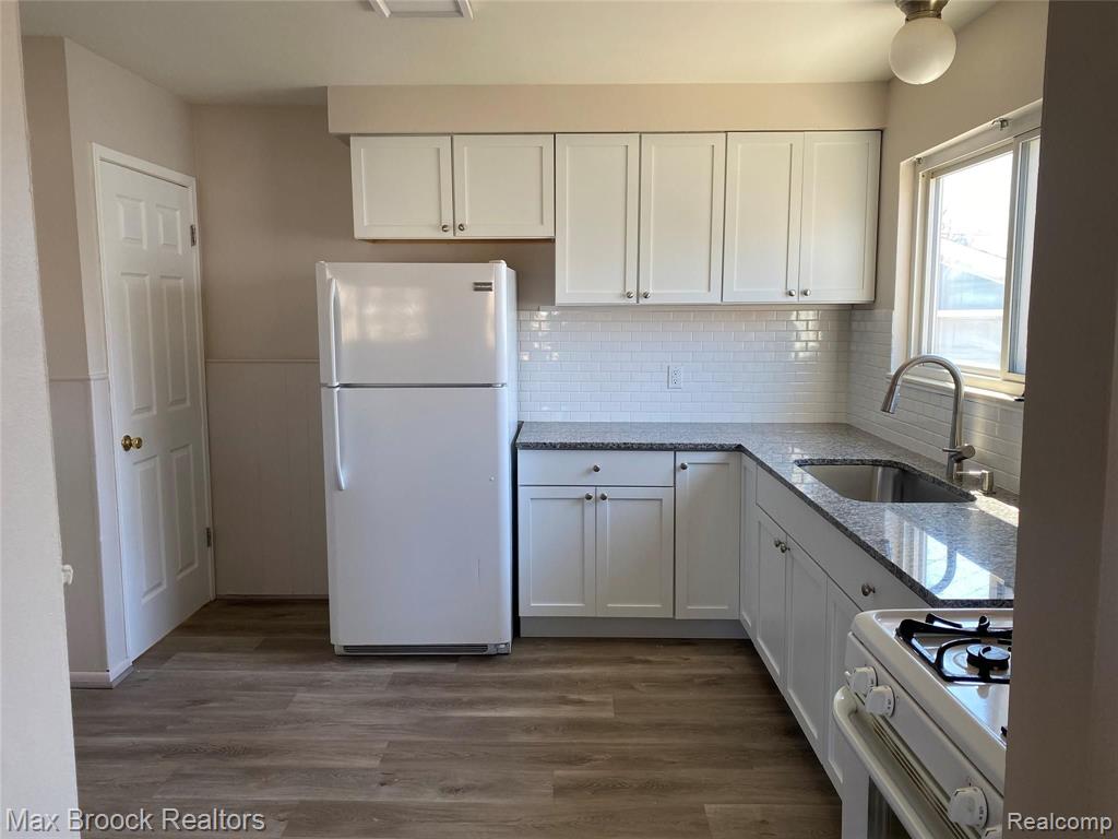 4812 BERWYN Drive, Warren, MI 48092 — Photo 4