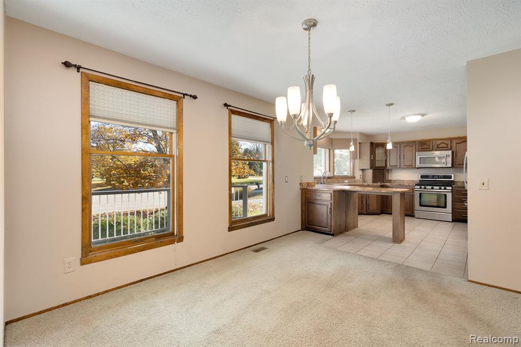9721 Klais Road, Clarkston, MI 48348 — Photo 12