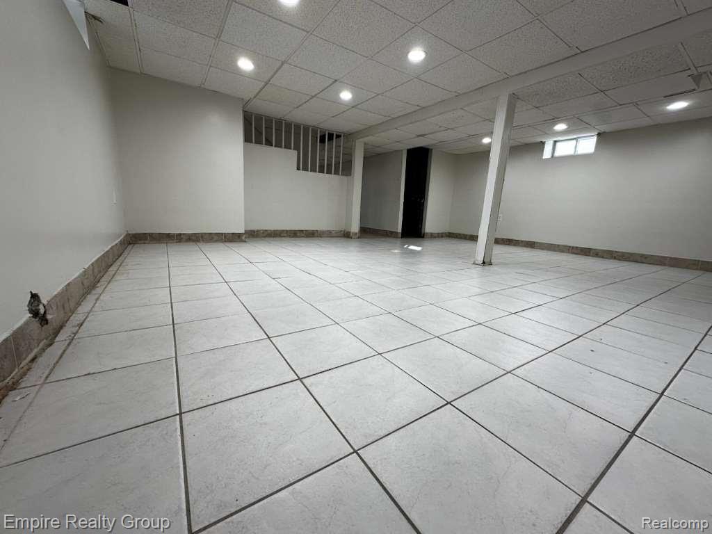 5245 Jonathon Street, Dearborn, MI 48126 — Photo 23