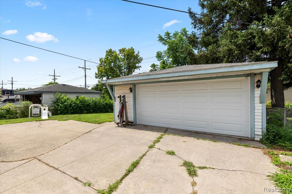 7570 Pardee Road, Taylor, MI 48180 — Photo 20