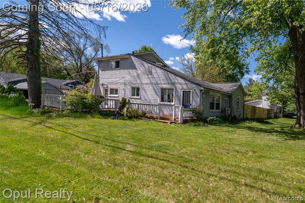 21001 Parker Street, Farmington, MI 48336 — front exterior