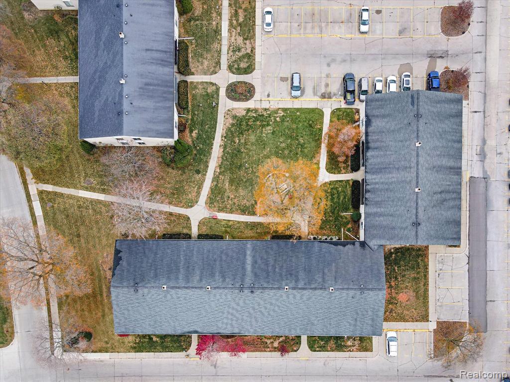 8497 Kennedy Circle, 7, Warren, MI 48093 — Photo 6
