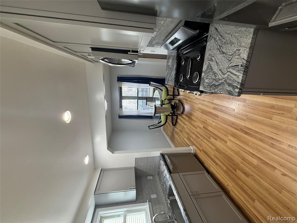6737 Warwick Street, Detroit, MI 48228 — Photo 5