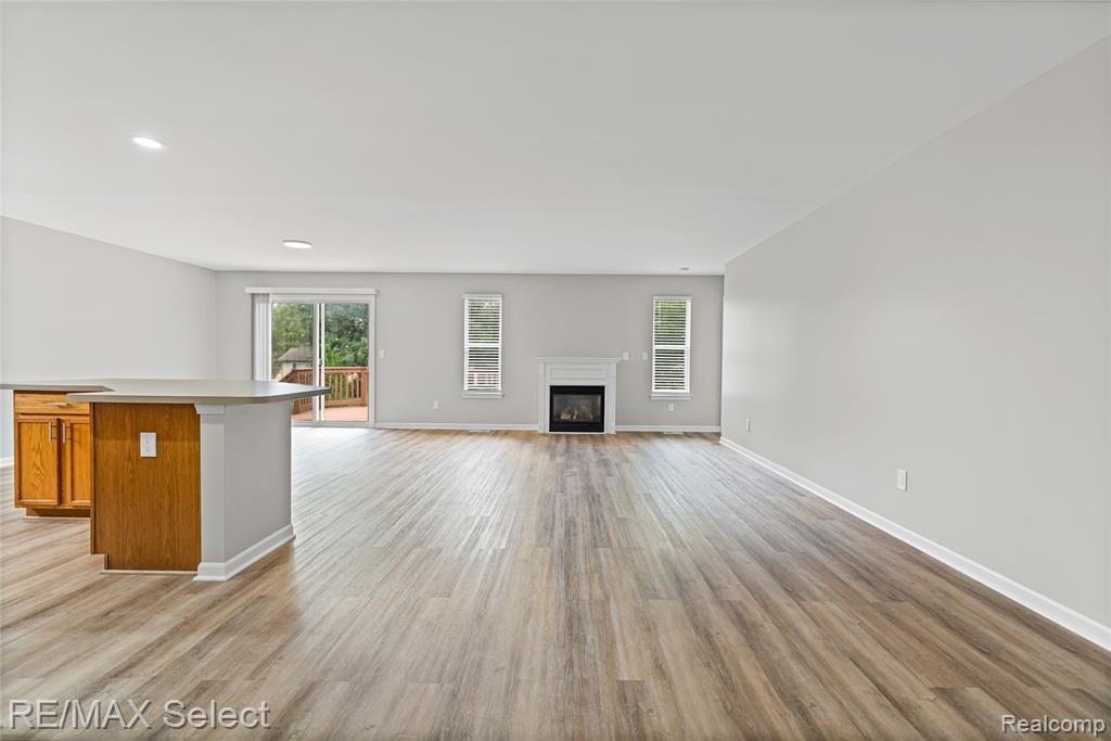 708 Wilberforce Drive, Flint, MI 48503 — Photo 4