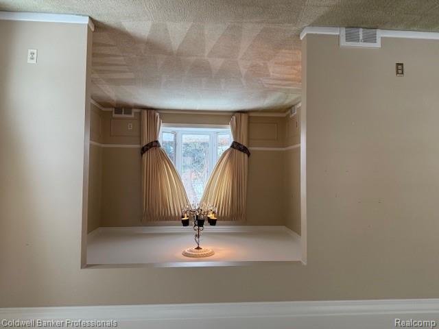700 Woods Lane, Grosse Pointe Woods, MI 48236 — Photo 6