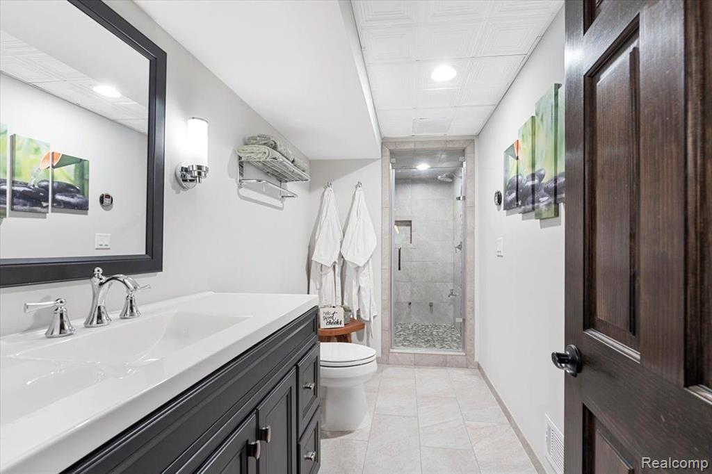 8707 VOIGT Avenue, Grosse Ile, MI 48138 — Photo 53