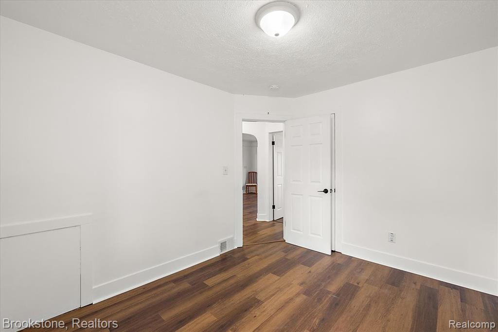 11770 Riverdale, Redford, MI 48239 — Photo 16