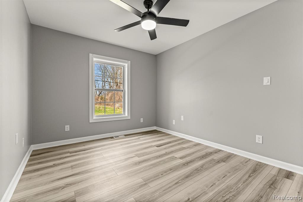 29940 Bock Street, Garden City, MI — Photo 44