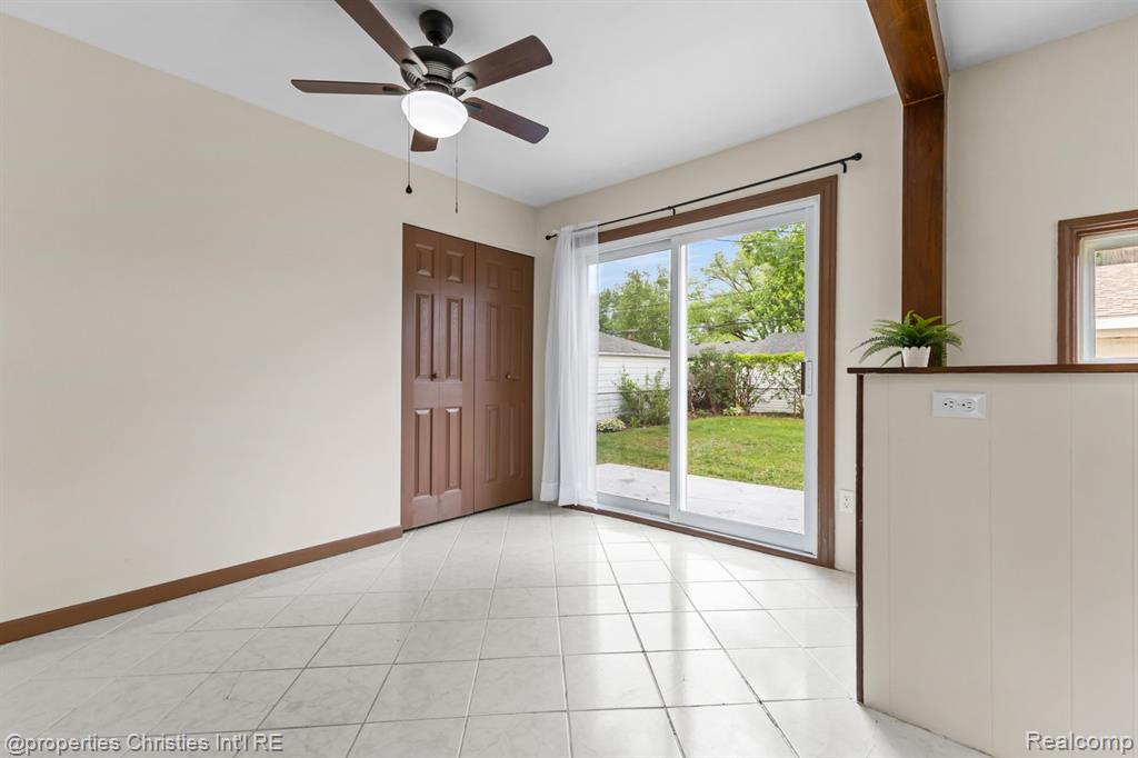 309 Sonia Avenue, Madison Heights, MI 48071 — Photo 12