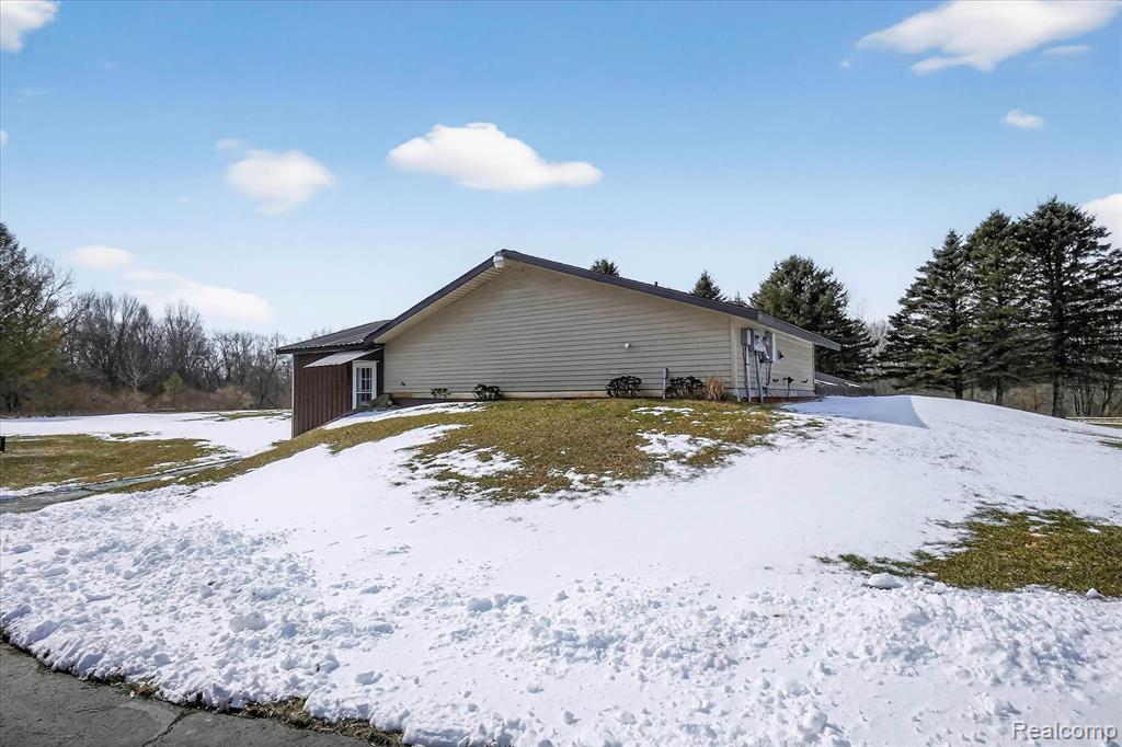 14463 Seymour Road, Linden, MI 48451 — Photo 53