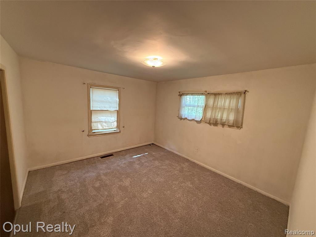 42550 Clemons Drive, Plymouth, MI 48170 — Photo 11