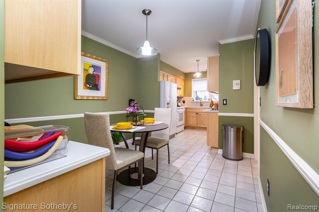 424 Oak Run Court, 11, Royal Oak, MI 48073 — Photo 16