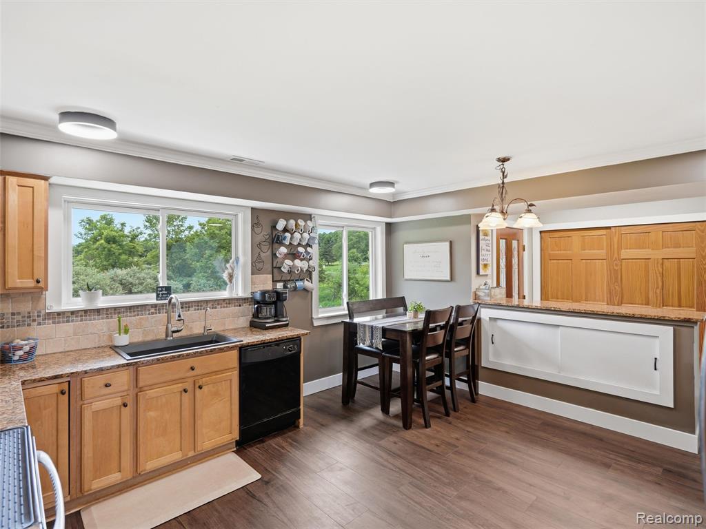 8620 Joey Drive, Pinckney, MI 48169 — Photo 18