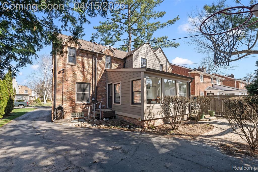 615 Kimberly Street, Birmingham, MI 48009 — Photo 25
