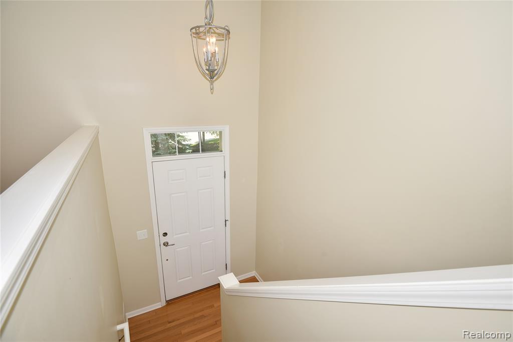 44458 Gwinnett Loop, Novi, MI — Photo 3