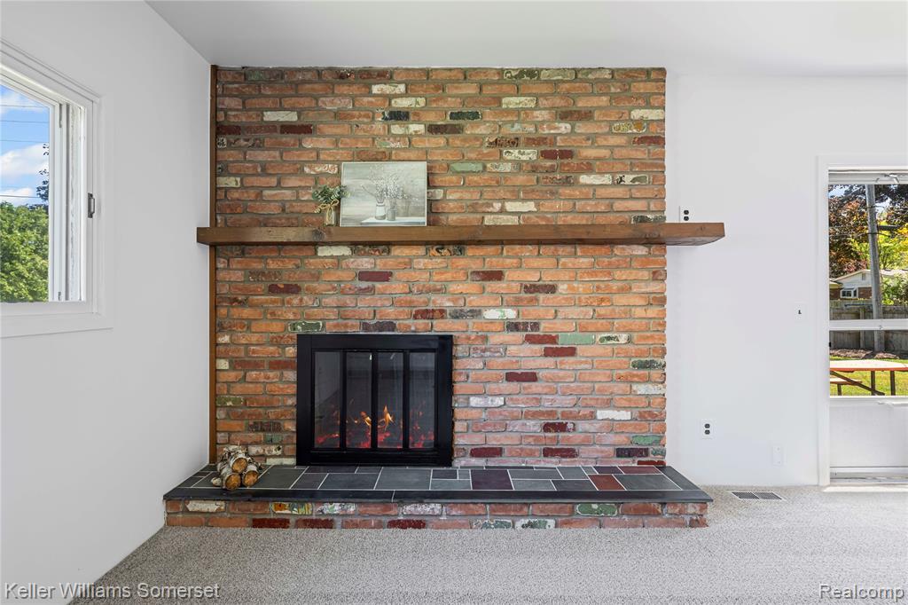 5292 ABINGTON Drive, Troy, MI 48085 — Photo 14