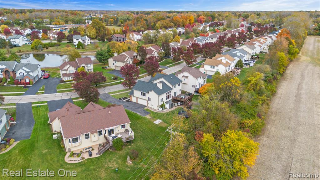 43275 Pond Bluff Drive, Belleville, MI 48111 — Photo 39