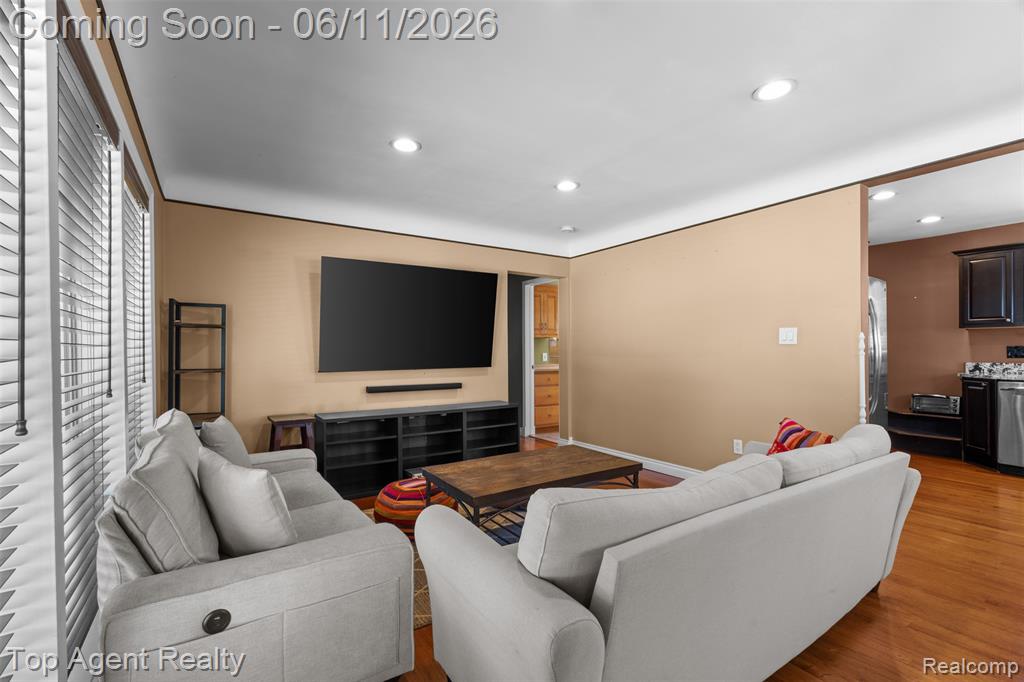 8908 Birkhill Drive, Sterling Heights, MI 48314 — Photo 6