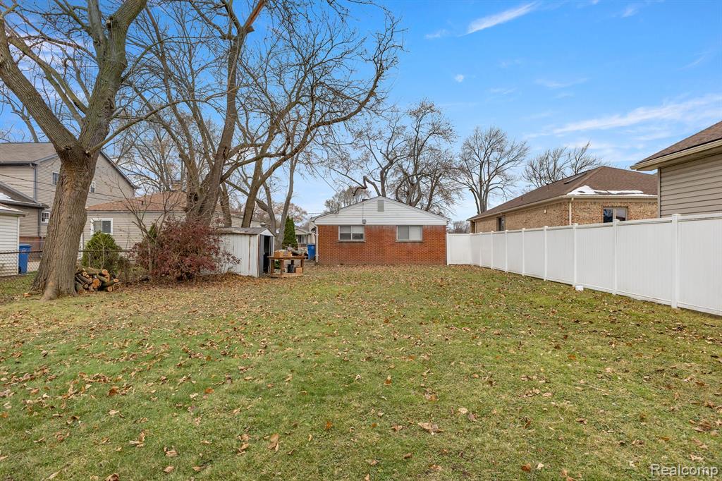 4921 GERTRUDE Street, Dearborn Heights, MI 48125 — Photo 29