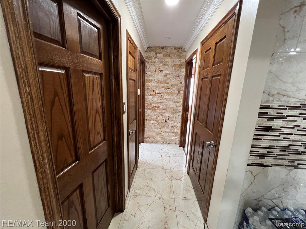6410 Orchard Avenue, Dearborn, MI 48126 — Photo 13