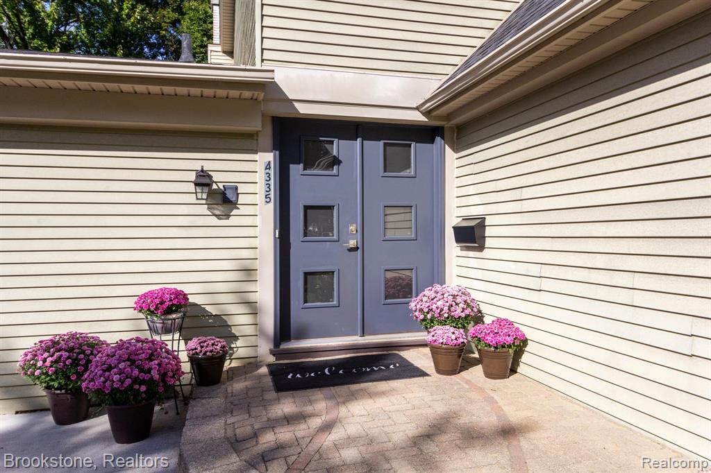 4335 Cypress Drive, Troy, MI 48085 — Photo 4