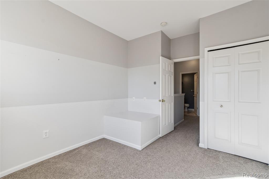 571 Summerfield Drive, Westland, MI — Photo 15