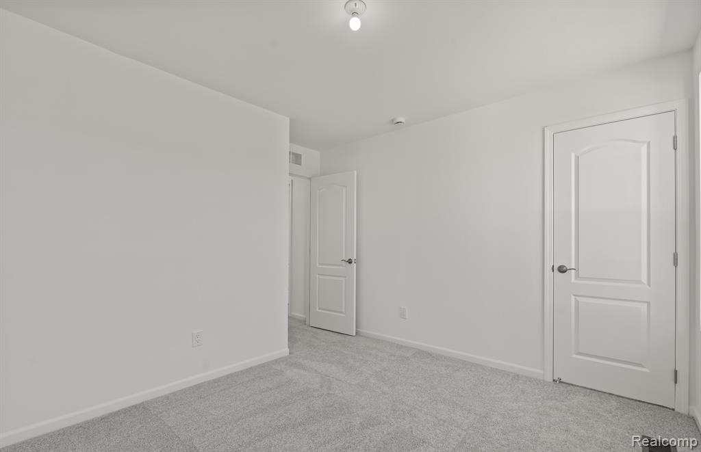 5574 East Spaniel Drive, Ann Arbor, MI 48108 — Photo 22