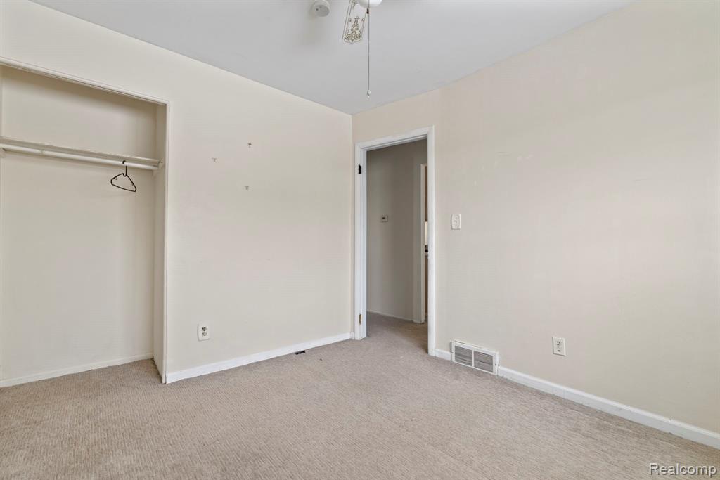6039 N Silvery Lane, Dearborn Heights, MI 48127 — Photo 13