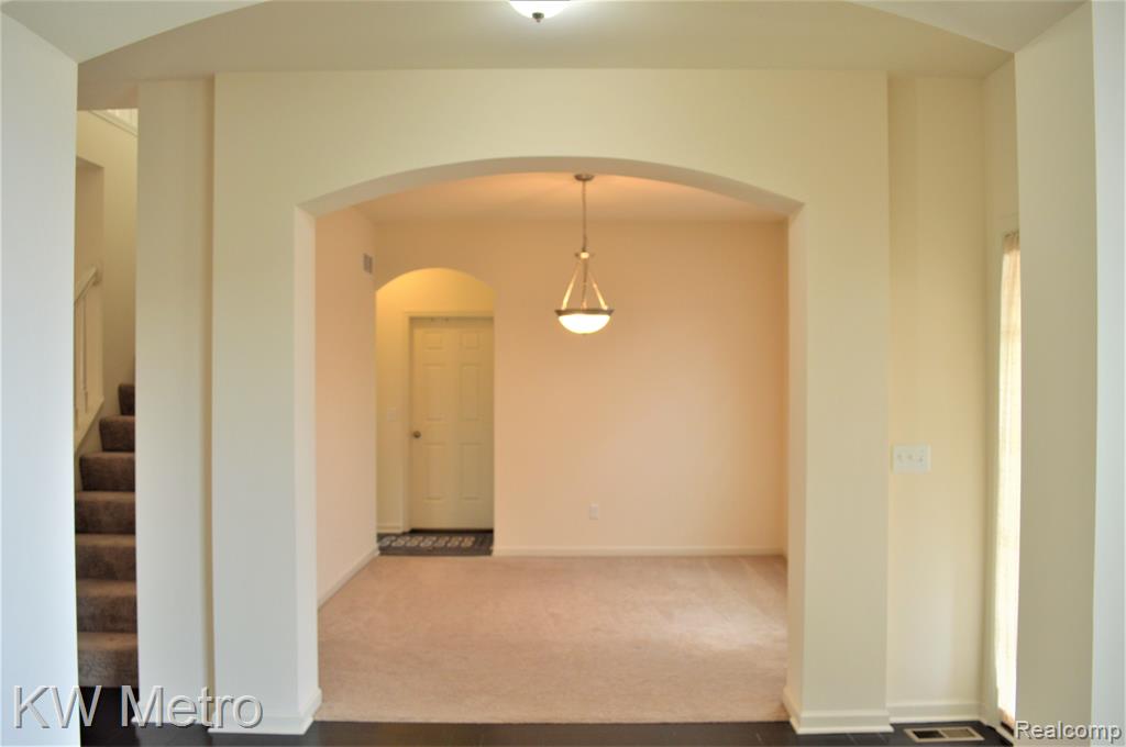 4313 SILVERLEAF Drive, Ypsilanti, MI 48197 — Photo 6