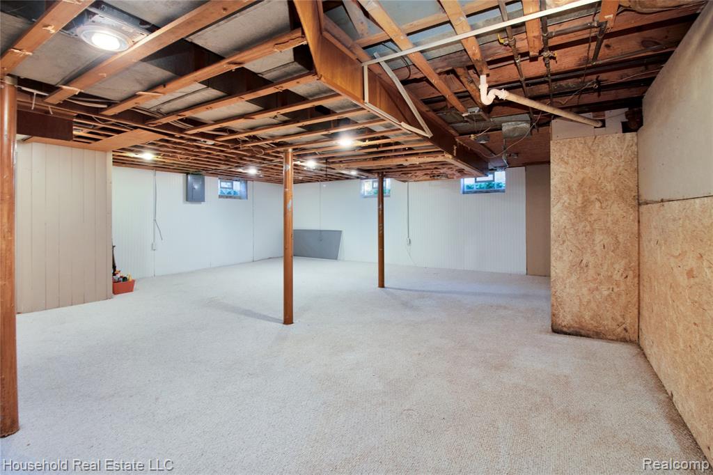 8027 Kolb Avenue, Allen Park, MI 48101 — Photo 16