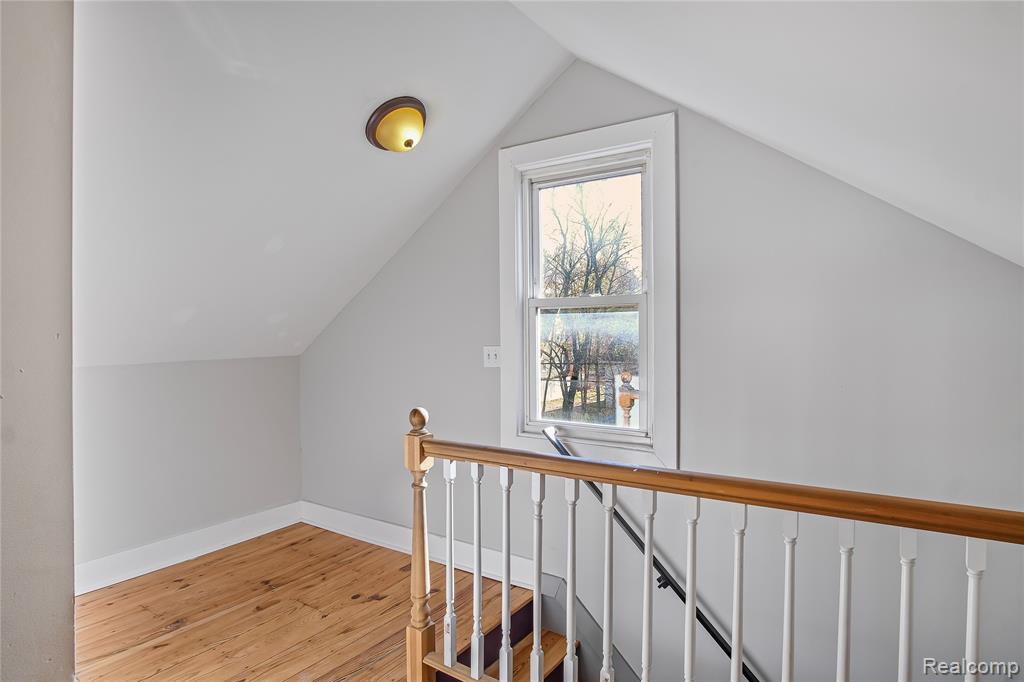 565 W Saratoga Street, Fenton, MI 48220 — Photo 13