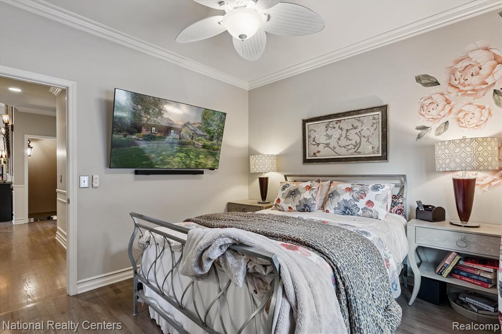 730 Berwick Court, Highland, MI — Photo 37