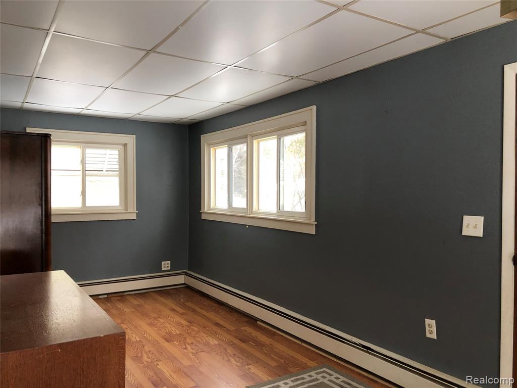 2005 Fairfield Avenue, Wixom, MI 48393 — Photo 4