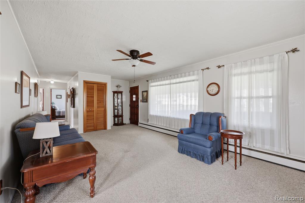 8964 Butwell Street, Livonia, MI 48150 — Photo 10
