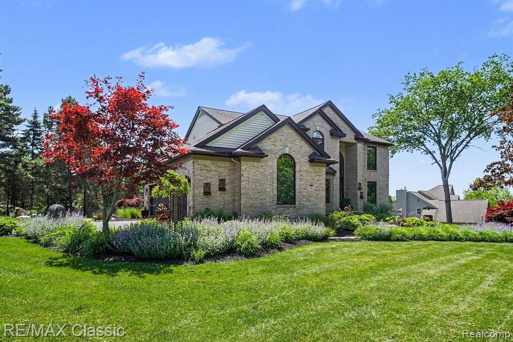 54853 Walnut Drive, New Hudson, MI 48165 — Photo 47