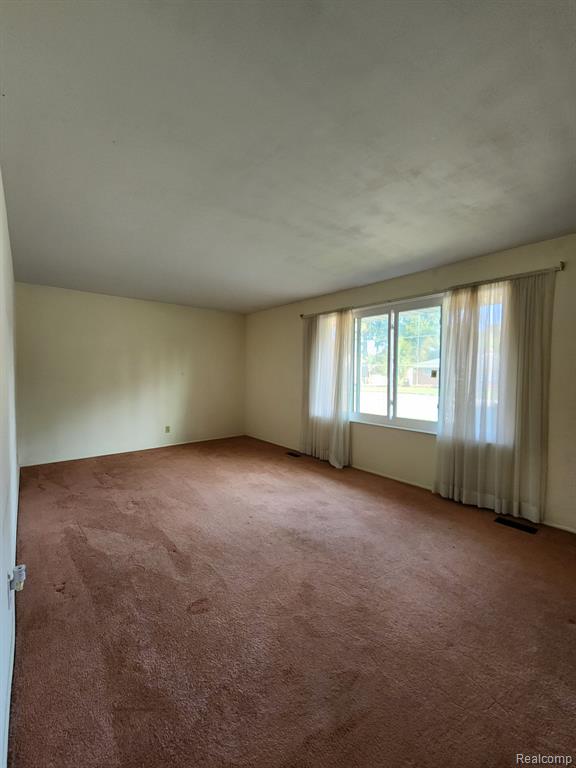 801 WORCHESTER Drive, Fenton, MI 48430 — Photo 12