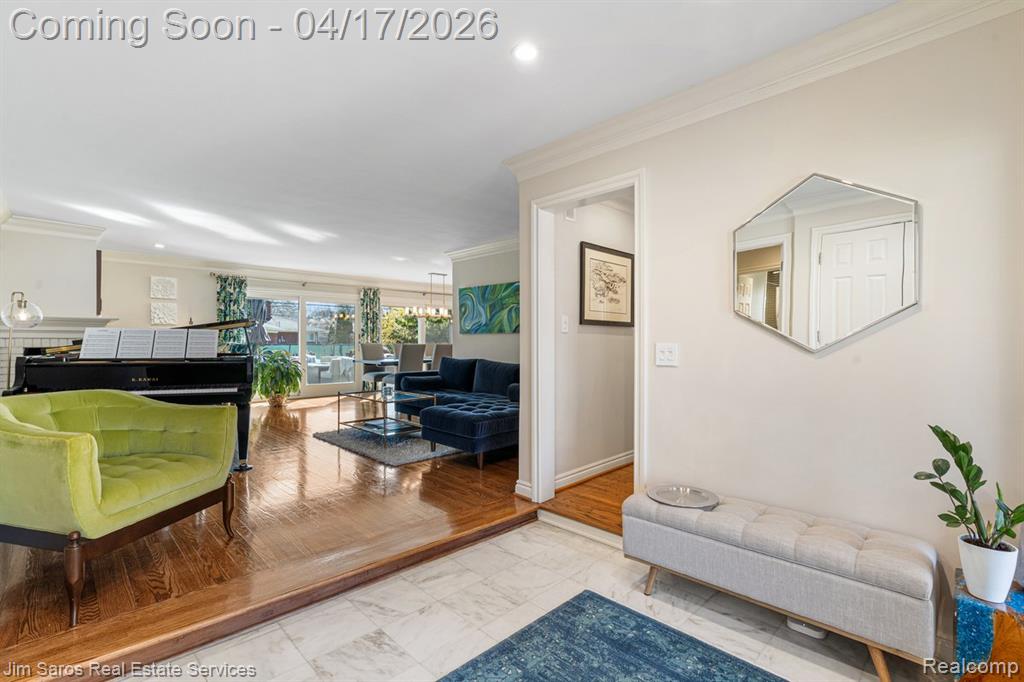 47 Roslyn Road, Grosse Pointe Shores, MI 48236 — Photo 23