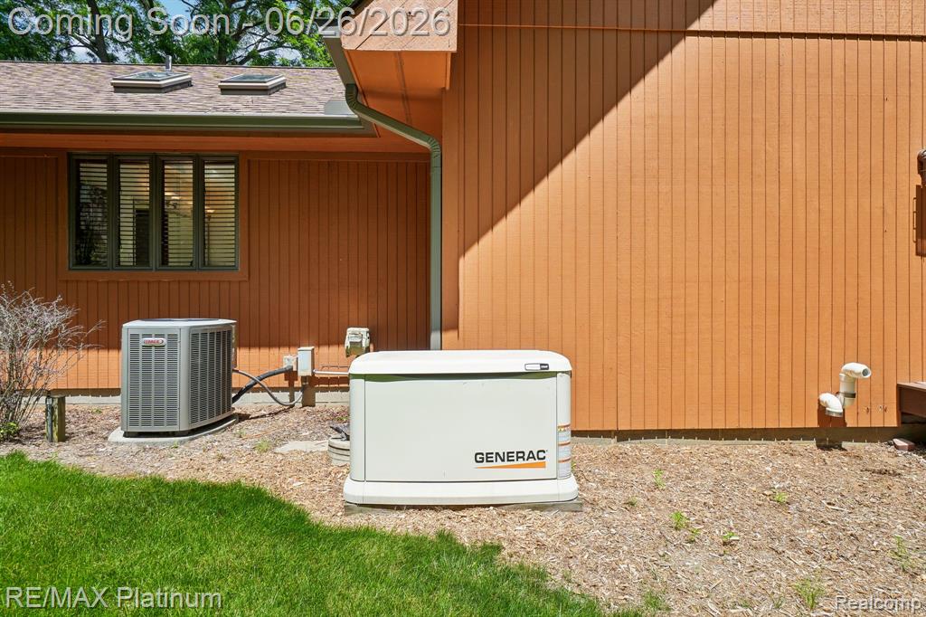 6100 Oak Valley Drive, Whitmore Lake, MI 48189 — Photo 31