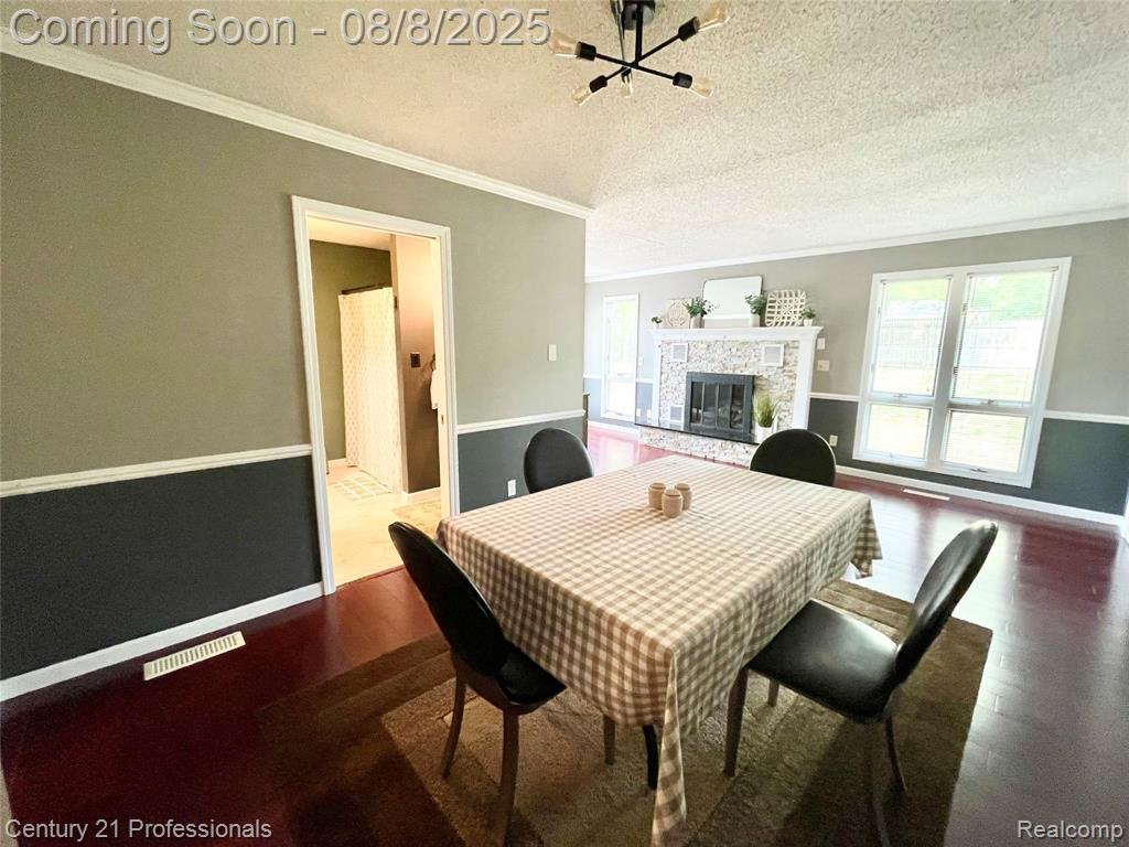 709 Hollybrook Drive, Midland, MI 48642 — Photo 11