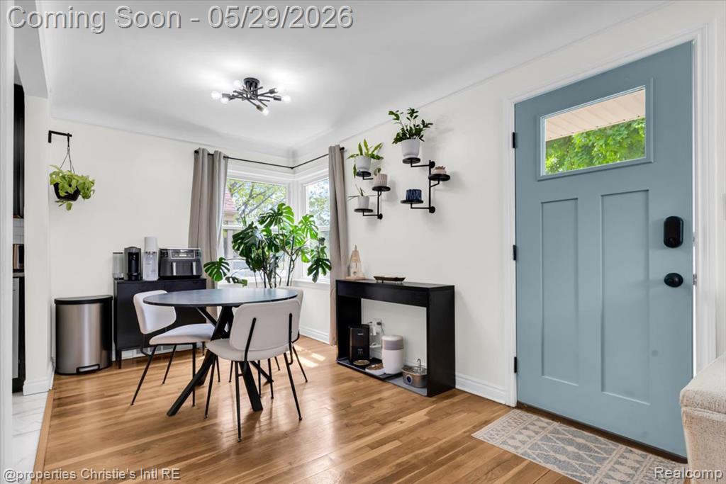 8740 Saratoga Street, Oak Park, MI 48237 — Photo 12
